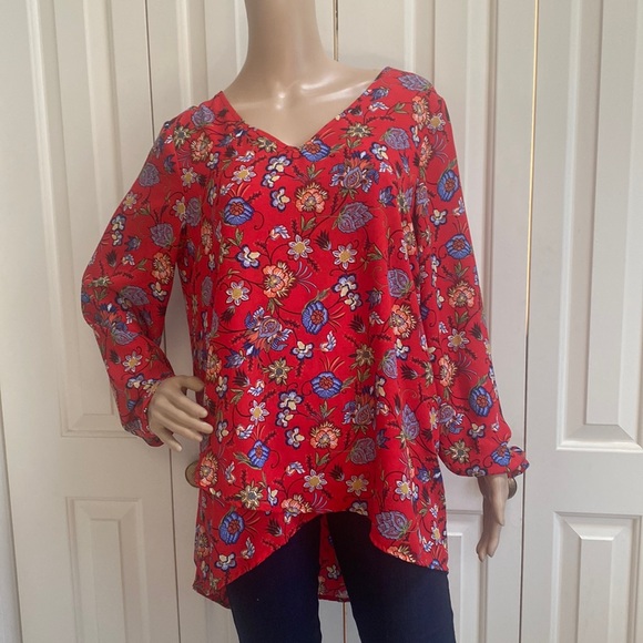 NWT Chelsea & Theodore Womens L Red Floral Print Blouse. Long sleeve. scoop - Picture 2 of 11